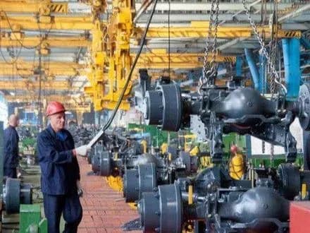 Працівники ХТЗ скаржаться на невиплату зарплати та незаконне звільнення