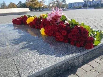 У Дніпрі урочисто поклали квіти з нагоди 73-ї річниці визволення міста від фашистів