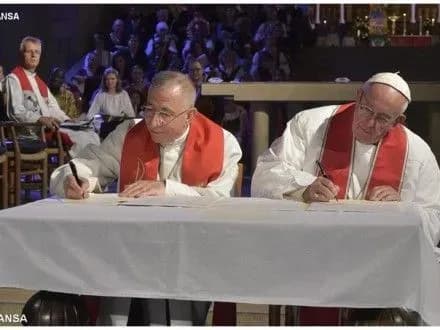 Папа Франциск та Президент Всесвітньої Лютеранської Федерації підписали спільну декларацію