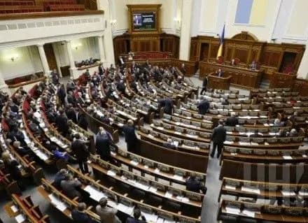 А.Парубій поновив роботу ВР після перерви
