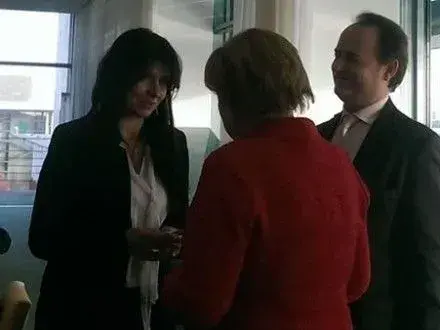 А.Меркель передали відео-презентацію про участь російських регулярних військ на Донбасі