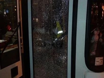 За інформацію про осіб, які обстріляли тролейбус у Дніпрі, оголошено винагороду