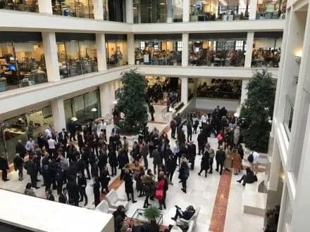 Редакцію Daily Mail евакуювали через пакунок із “білим порошком”