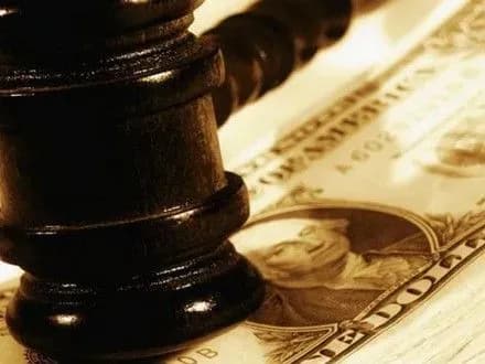 НБУ продав на валютному аукціоні 33,6 млн дол.