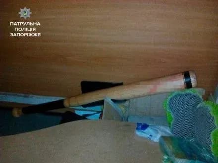 Чоловік встромив ніж у спину колезі у Запоріжжі