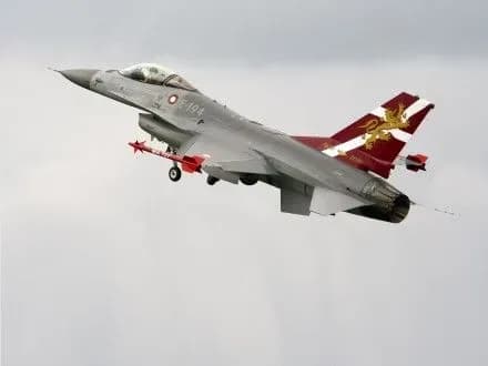 Данія відкликає F-16 з військової операції проти "Ісламської держави"