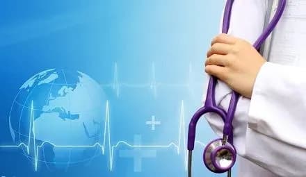 Протягом 10 місяців цього року найменше зросли видатки на охорону здоров'я – всього на 3,1%