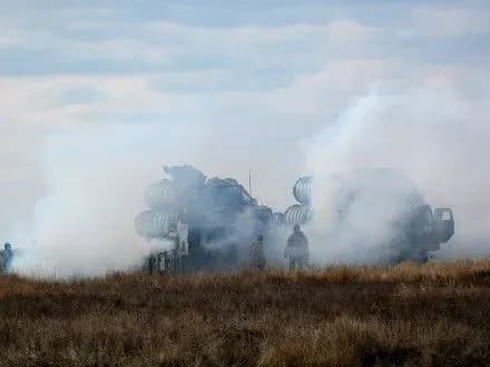 В.Муженко: випробування зенітних керованих ракет успішно завершені