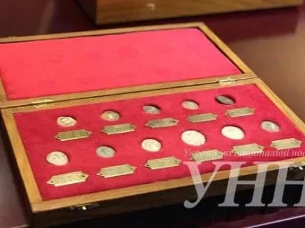 Знайденне майно М.Азарова орієнтовно оцінюють у 5 млн дол. – В.Троян