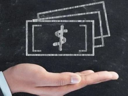 Радикальна партія в особі С.Рибалки веде політику подвійних стандартів, торгуючи з Кримом - експерт