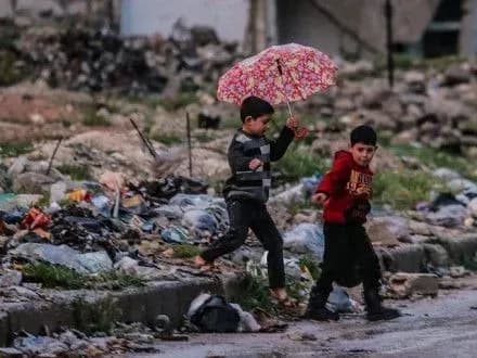 Спецпредставник генсека ООН: у 20 зонах конфліктів у світі живуть понад 220 млн дітей