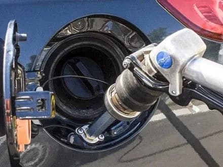 Компанія WOG імпортувала в Україну першу партію автогазу з Нідерландів