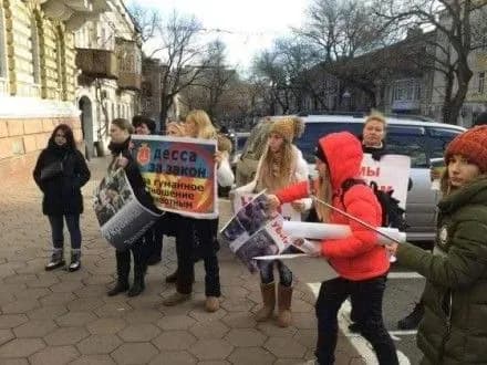 Зоозахисники Одеси влаштували акцію в підтримку бездомних собак