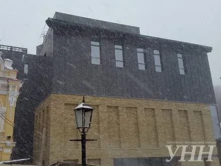 Київрада розгляне петицію щодо знесення нового фасаду театру на Андріївському узвозі