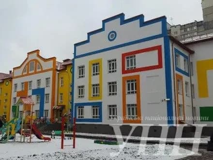 В.Гройсман: влада на місцях має зробити відновлення дитсадків пріоритетом