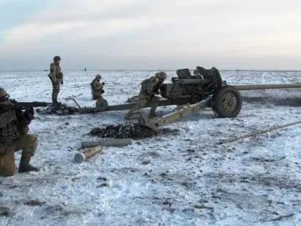 Бойовики за добу 51 раз обстріляли сили АТО, поранено трьох бійців – штаб