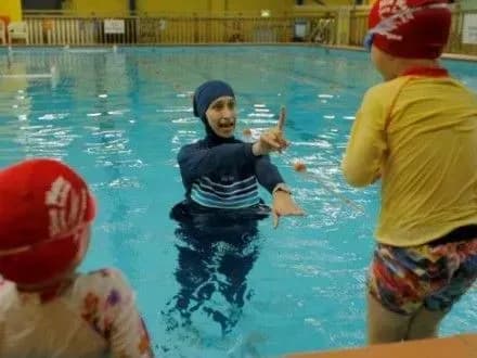 Страсбурзький суд підтвердив вимогу Швейцарії до дітей мусульман ходити на уроки плавання