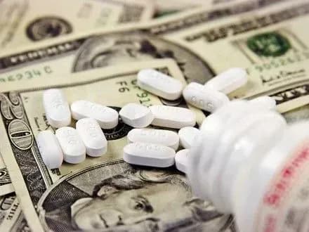 МОЗ відмовився надати ВРУ договори закупівель з міжнародними організаціями - О.Богомолець