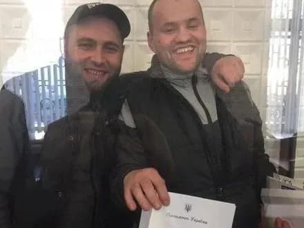 Політв'язні А.Асанов та М.Дегерменджи отримали листи підтримки від Президента України