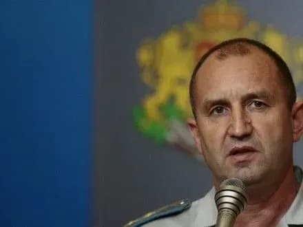 Президент Болгарії призначив дострокові парламентські вибори на 26 березня