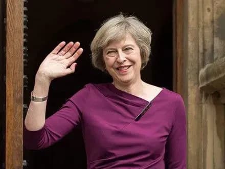 Т.Мей стала першою главою уряду, яка підписала гостьову книгу Білого дому при Д.Трампі