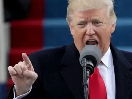 Д.Трамп заборонив лобістам діяльність у США