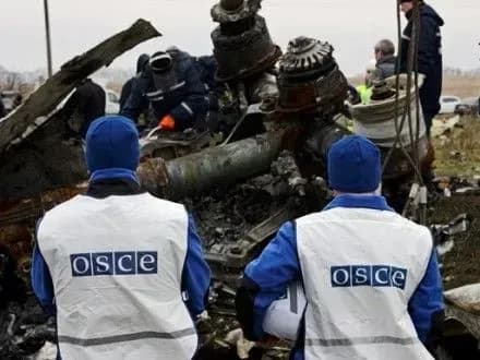 Політолог про мінський процес: всім учасникам було вигідно триматися за цю фікцію