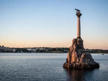 Центробанк РФ утвердил изображения символов Севастополя на купюре 200 рублей