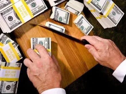 Эксперт: Украину ждет урезание расходов госбюджета