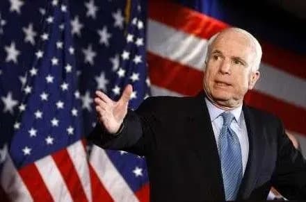 Д.Маккейн закликав Д.Трампа надати Україні летальну зброю для протистояння агресії з боку РФ