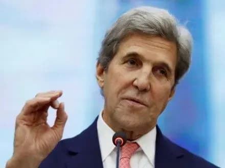 Екс-держсекретар США Дж.Керрі напише мемуари