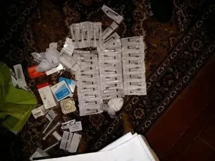 Сім'ю наркоторговців затримала полтавська поліція