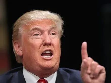 Д.Трамп назвав "фейковими" опитування щодо політики у США