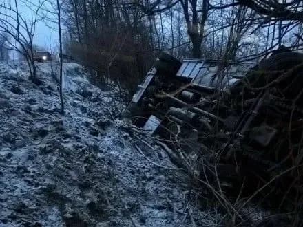 За фактом ДТП із рейсовим автобусом на Закарпатті поліція відкрила кримінальне провадження