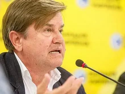 РФ хоче замінити керівництво ОРДЛО більш "слухняними" для реінтеграції Донбасу до України - В.Карасьов