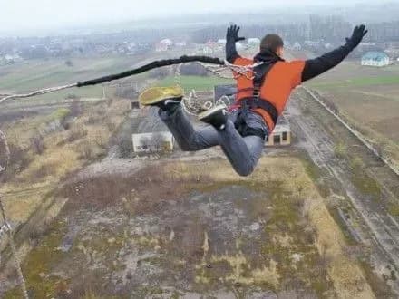 Організатора атракціону, через якого загинув хлопець, засудили на Волині