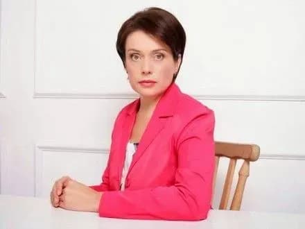 А.Аваков нагородив Л.Гриневич зброєю на честь ювілею