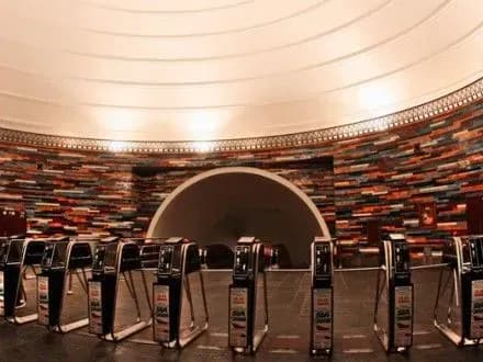 Завтра о 9.00 вихід із станції метро "Хрещатик" до вулиці Інститутська закриють