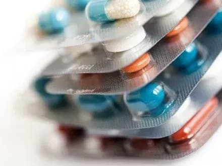 Мирова угода між Україною та американською компанією "Гілеад" не піддається юридичному трактуванню - В.Сердюк