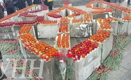 На Майдане в Киеве началось народное вече в память погибших во время Революции достоинства