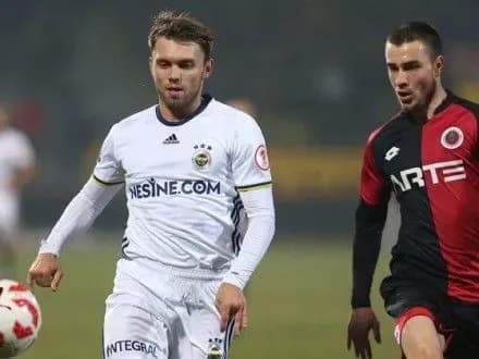 Головний тренер "Фенербахче" прояснив ситуацію щодо О.Караваєва