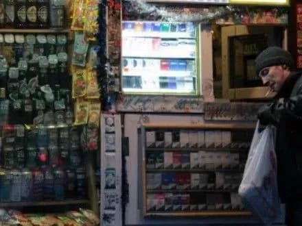 АМКУ зобов'язав Київську міську раду скасувати нічні обмеження на торгівлю у МАФах