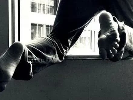 Неповнолітній вистрибнув з 7 поверху через заборону грати в комп'ютерні ігри