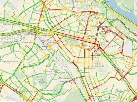 Пробки в столице достигли семи баллов
