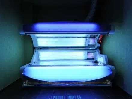 Відвідування солярію підвищує ризик виникнення ракових захворювань на 75% - експерти