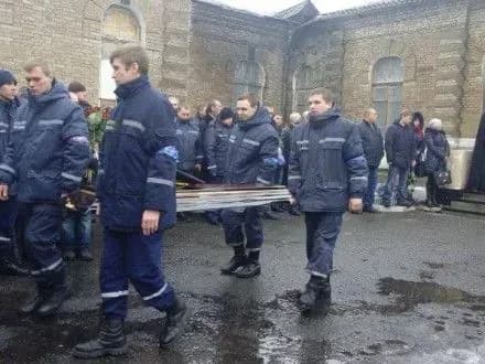 В Авдіївці в останню путь провели загиблого внаслідок артобстрілу офіцера ДСНС