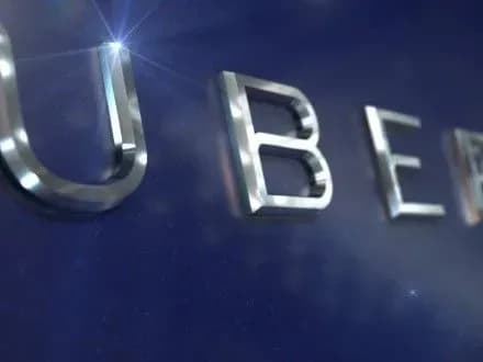 Google подав до суду на Uber за крадіжку технології безпілотного автомобіля