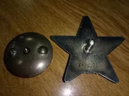 В аеропорту "Бориспіль" виявили ордени та медалі, що можуть мати культурну цінність