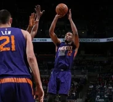 "Мілуокі Бакс" завдали поразки команді О.Леня "Фінікс Санс"