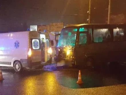 Карета "швидкої' потрапила в ДТП у Хмельницькому